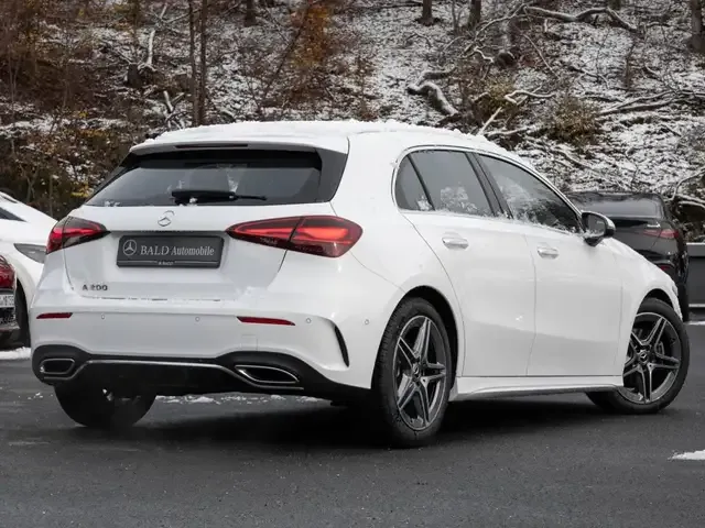 Mercedes-Benz A 200