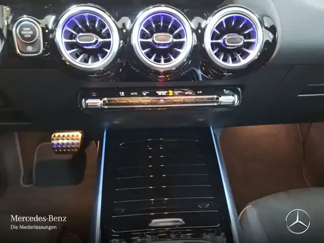 Mercedes-Benz Sonstiges