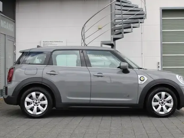 MINI Cooper SE Countryman