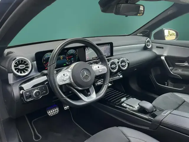 Mercedes-Benz A 250