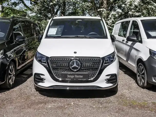 Mercedes-Benz V 250