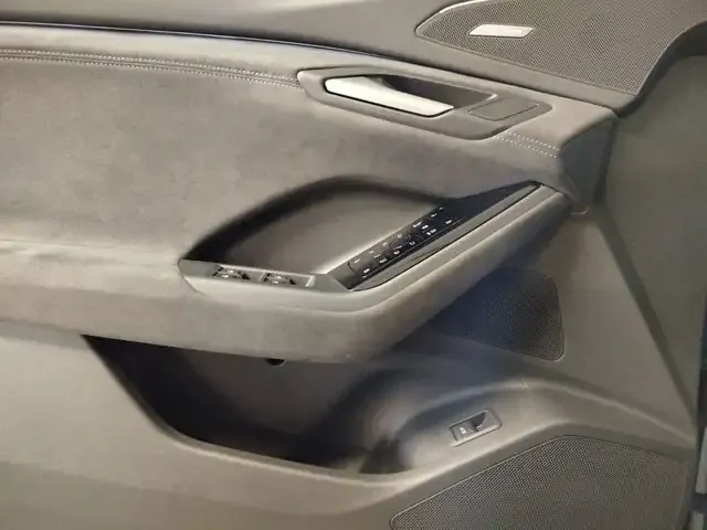 Audi Q6