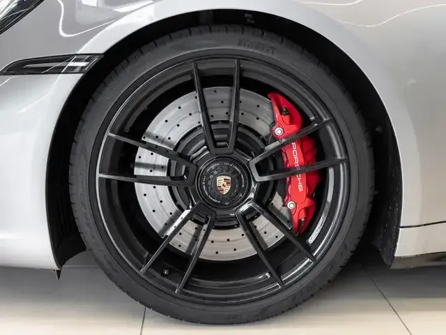 Porsche 992