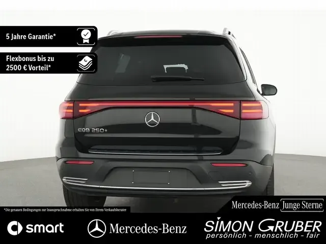 Mercedes-Benz EQB 250