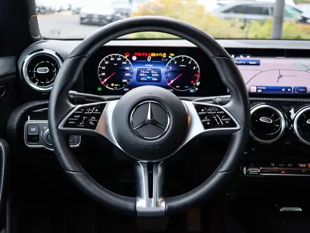 Mercedes-Benz CLA 180