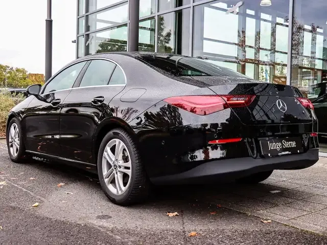 Mercedes-Benz CLA 180
