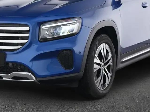 Mercedes-Benz GLB 220