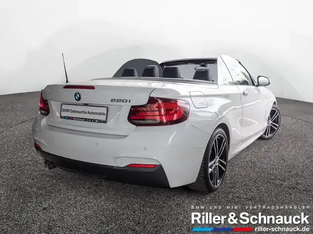 BMW 220