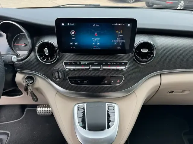 Mercedes-Benz V 300