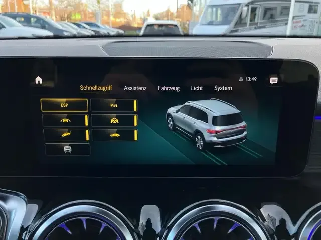 Mercedes-Benz EQB 250