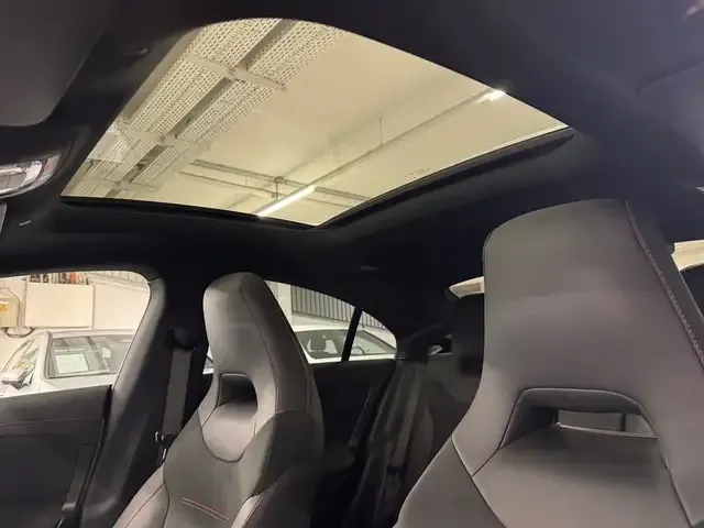 Mercedes-Benz CLA 200