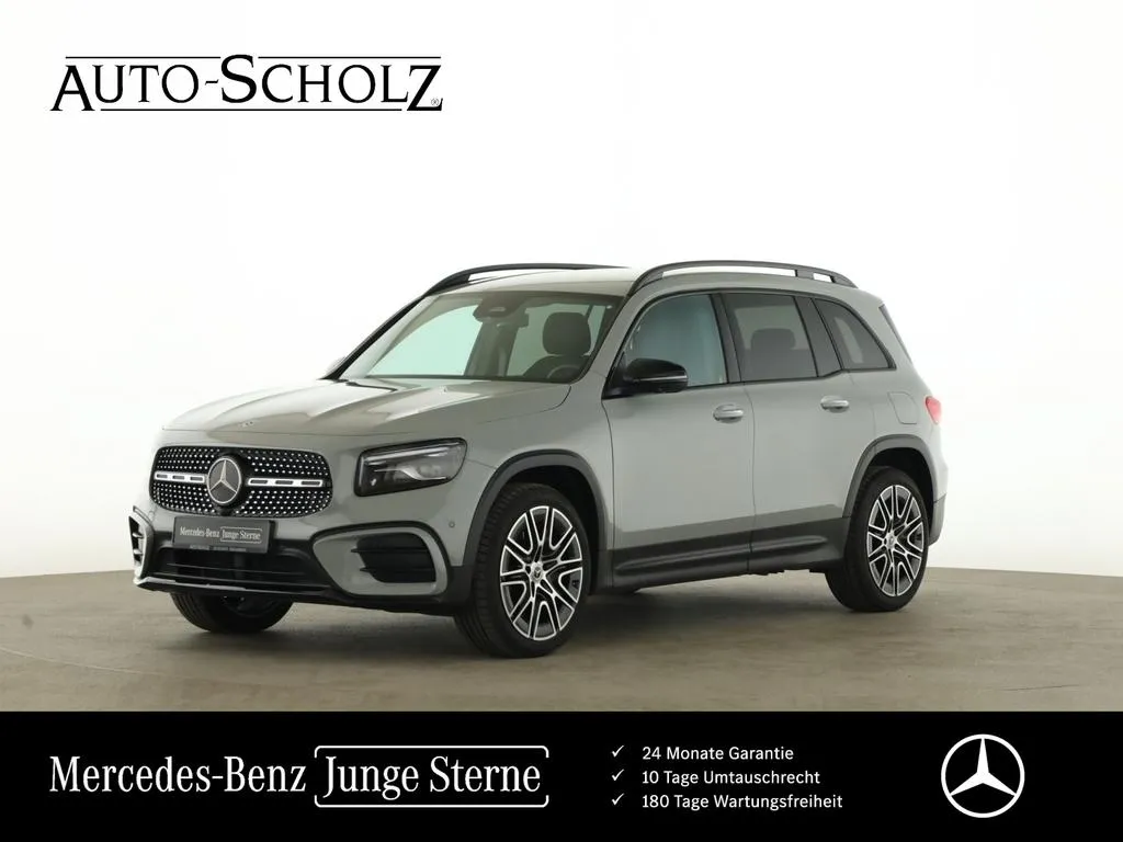Mercedes-Benz GLB 220