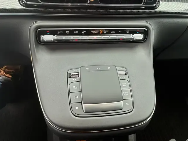 Mercedes-Benz EQV 300