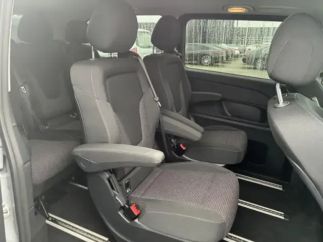 Mercedes-Benz EQV 300