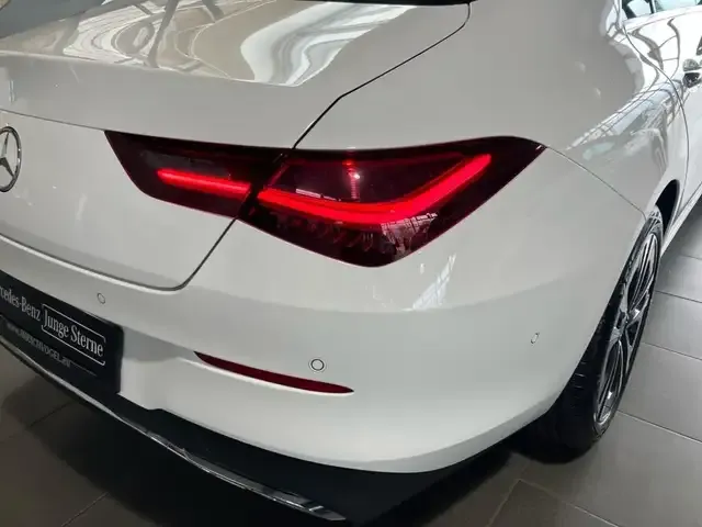 Mercedes-Benz CLA 220