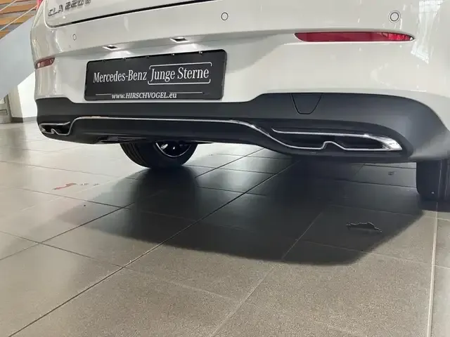Mercedes-Benz CLA 220