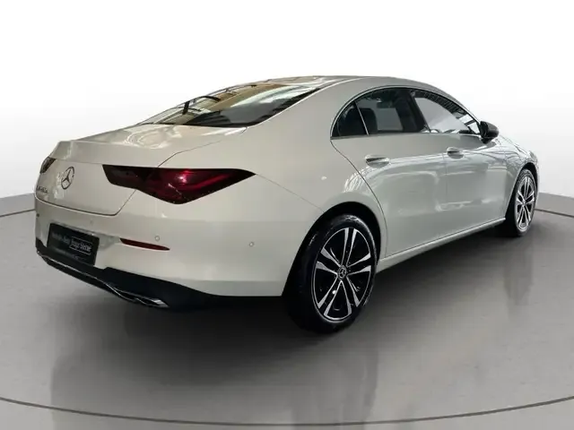 Mercedes-Benz CLA 220