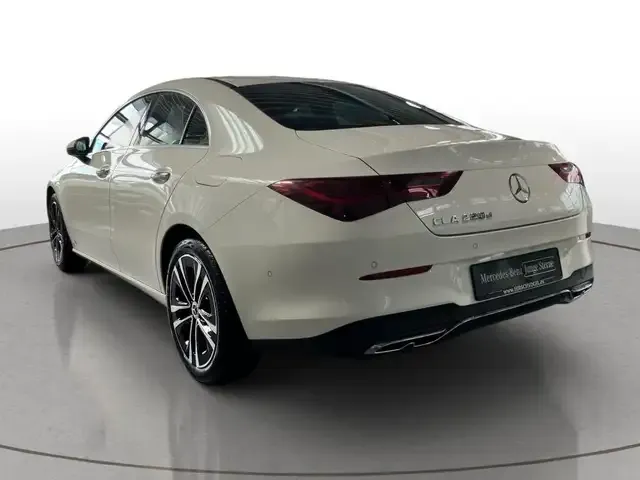 Mercedes-Benz CLA 220