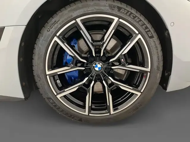 BMW 440