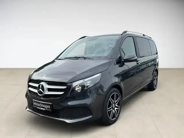 Mercedes-Benz V 220