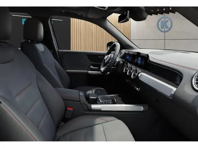 Mercedes-Benz EQB 300