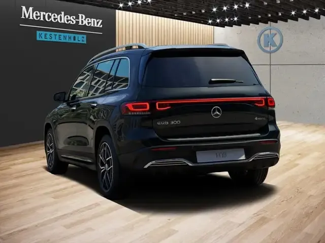 Mercedes-Benz EQB 300