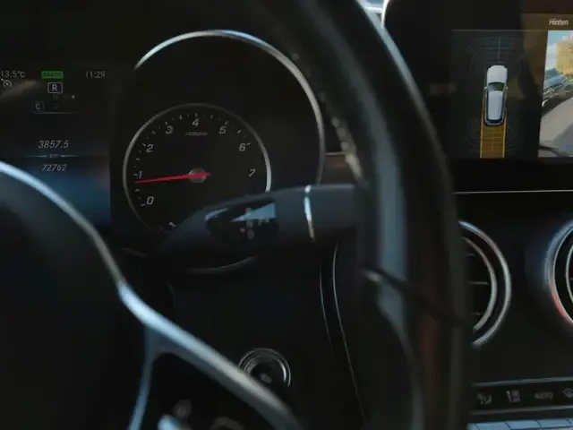 Mercedes-Benz GLC 200