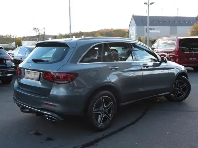 Mercedes-Benz GLC 200