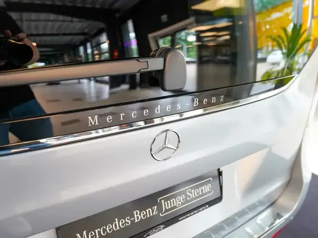 Mercedes-Benz V 250