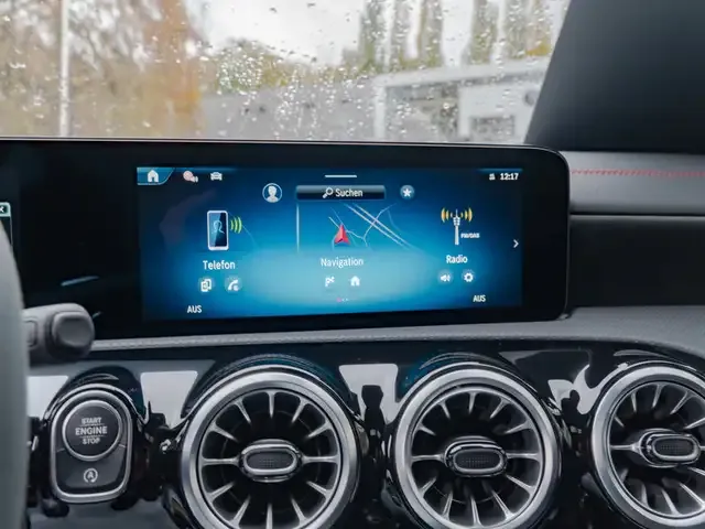 Mercedes-Benz CLA 35 AMG