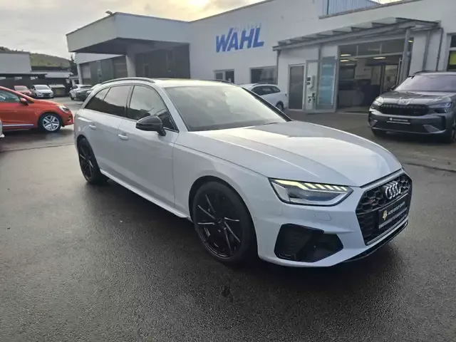 Audi S4