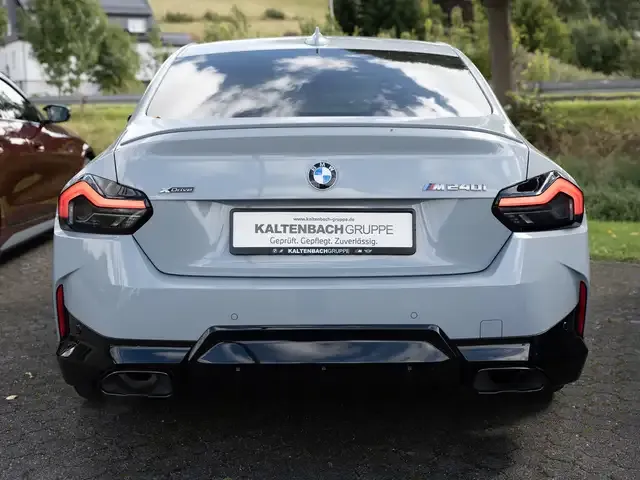 BMW 240