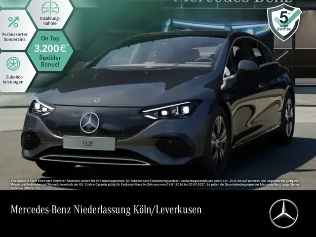 Mercedes-Benz EQE 300