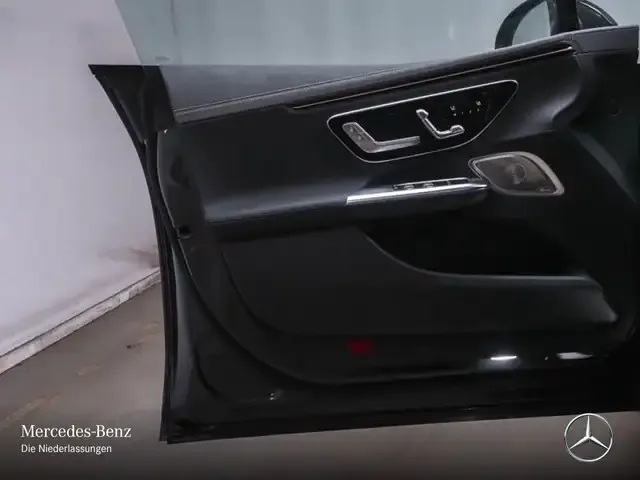 Mercedes-Benz EQE 350