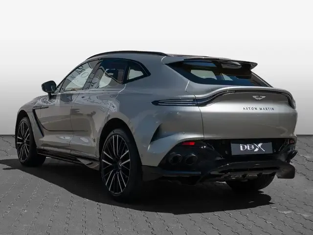 Aston Martin DBX