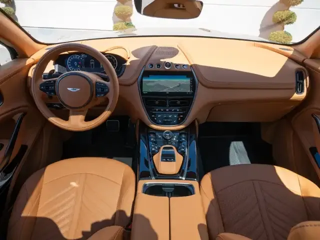 Aston Martin DBX