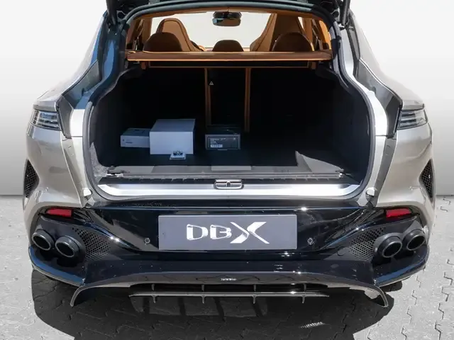 Aston Martin DBX
