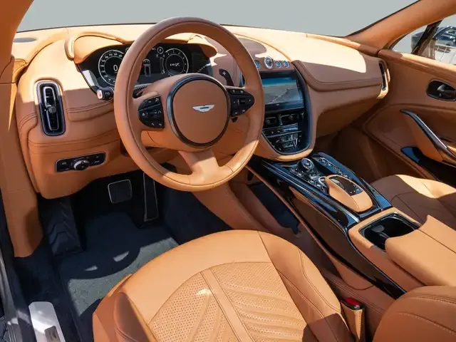 Aston Martin DBX