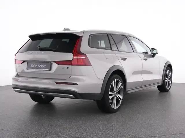 Volvo V60 Cross Country