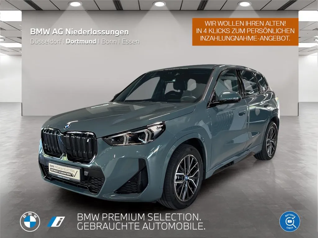 BMW iX1