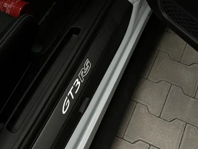Porsche 992