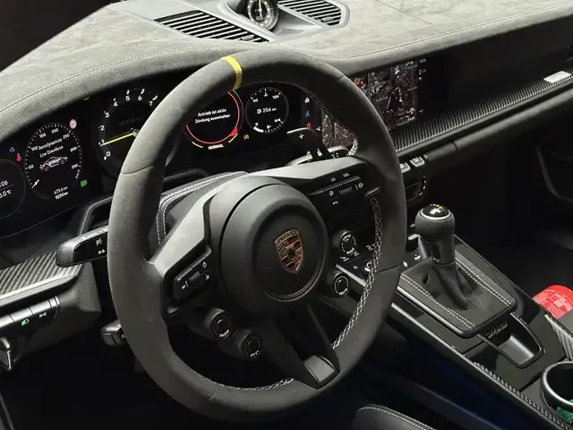 Porsche 992