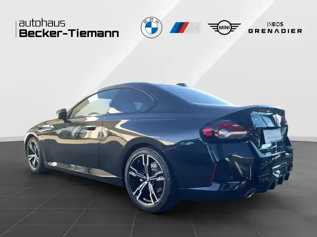 BMW 220