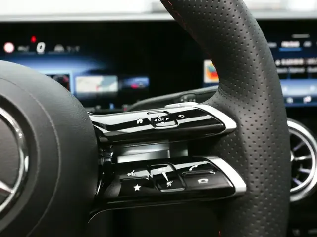 Mercedes-Benz GLB 180