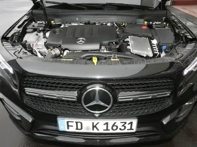 Mercedes-Benz GLB 180