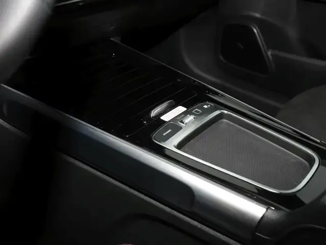 Mercedes-Benz GLB 180