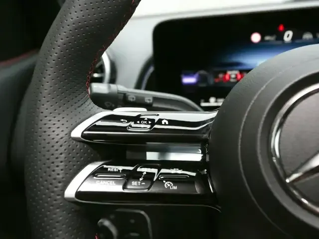 Mercedes-Benz GLB 180