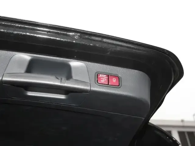 Mercedes-Benz GLB 180