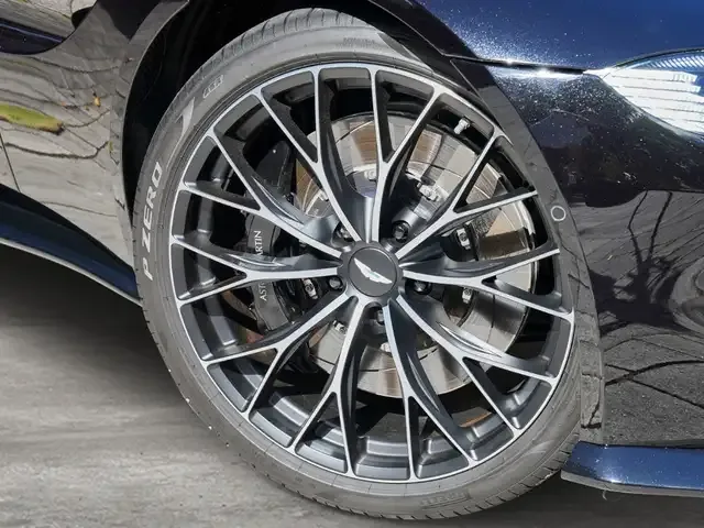 Aston Martin Vantage