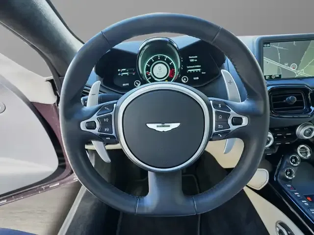 Aston Martin Vantage